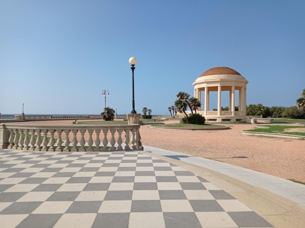 Appartamento Con Incantevole Vista Mare Livorno Exterior photo