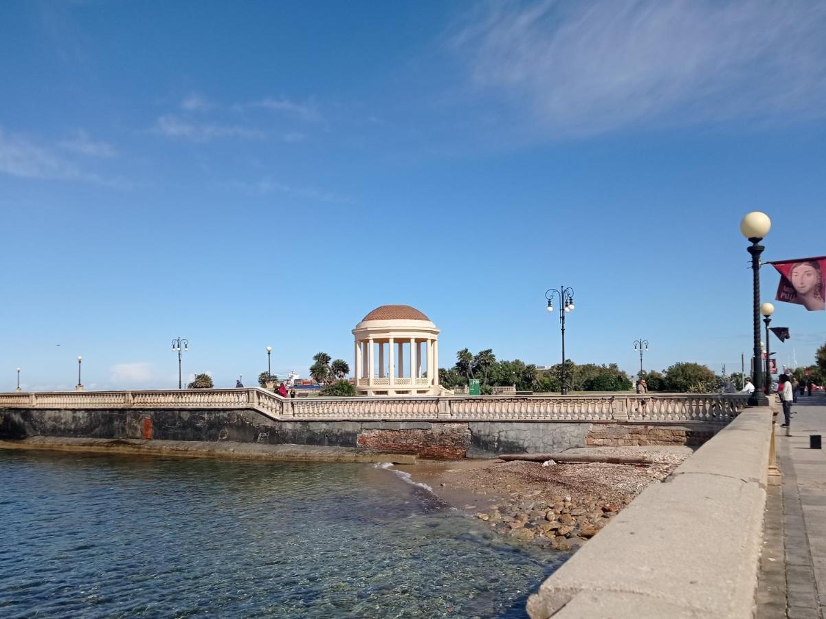 Appartamento Con Incantevole Vista Mare Livorno Exterior photo