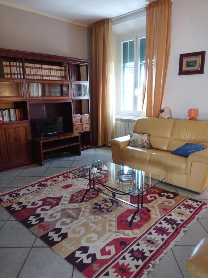 Appartamento Con Incantevole Vista Mare Livorno Exterior photo
